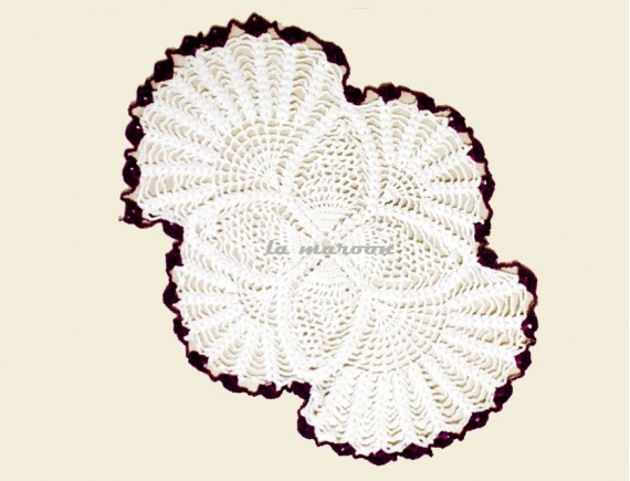 CROCHET OVAL SHAPE TEA TABLE MAT-NC574