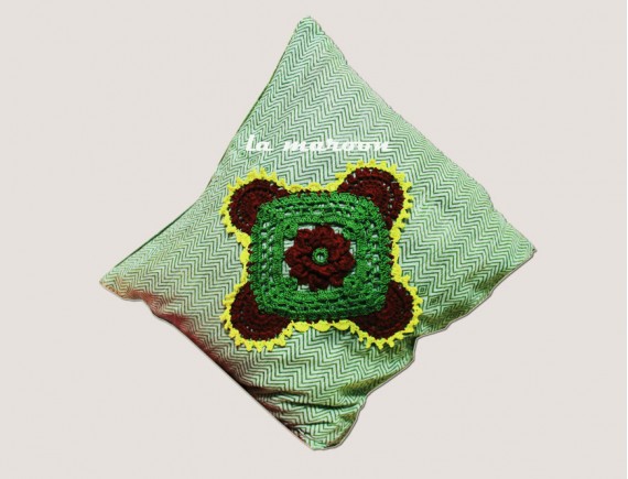 CROCHET SMALL CUSHION COVER-NC592